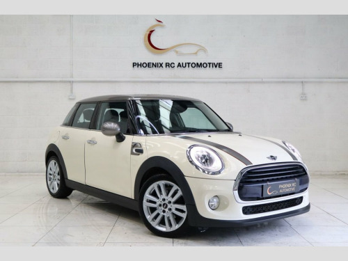 MINI Hatch  1.5 Cooper Seven Hatchback 5dr Petrol Auto Euro 6 