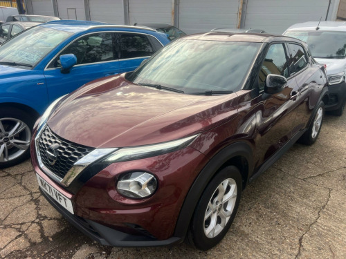 Nissan Juke  1.0 DIG-T N-Connecta Euro 6 (s/s) 5dr