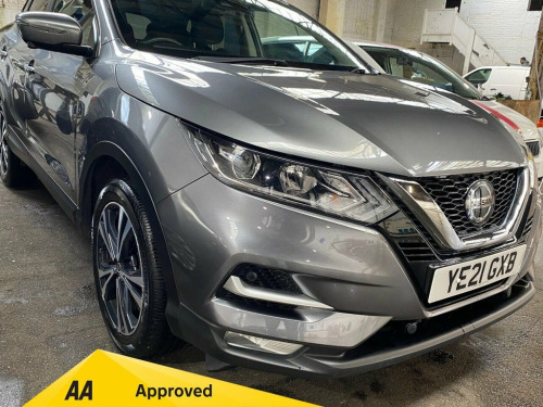 Nissan Qashqai  1.3 DIG-T N-Connecta SUV 5dr Petrol DCT Auto Euro 