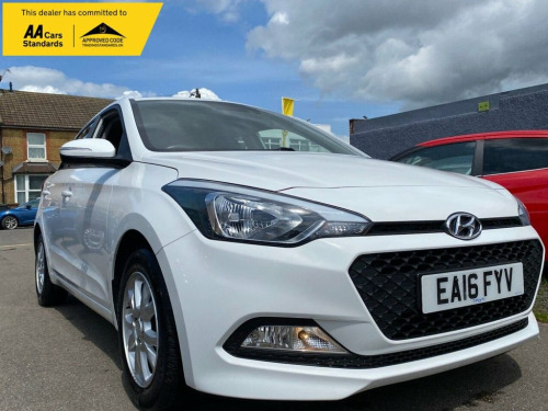 Hyundai i20  1.2 Blue Drive SE Hatchback 5dr Petrol Manual Euro