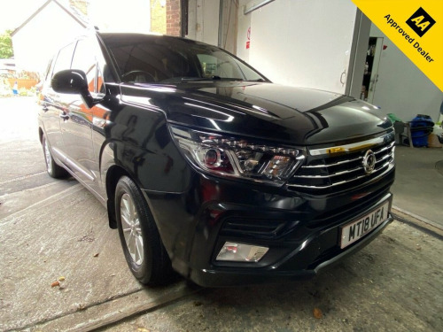 Ssangyong Turismo  2.2D EX MPV 5dr Diesel Manual Euro 6 (178 ps) 7 SE
