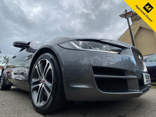 Jaguar XE  2.0i Portfolio Saloon 4dr Petrol Auto Euro 6 (s/s)