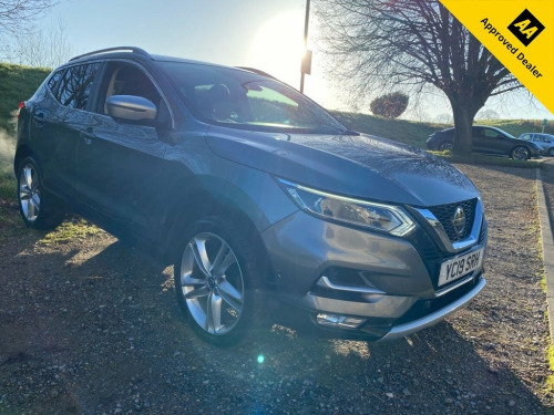 Nissan Qashqai  1.3 DIG-T N-Motion SUV 5dr Petrol Manual Euro 6 (s