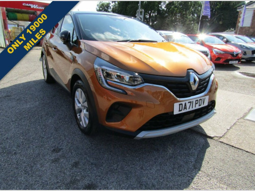 Renault Captur  1.3 ICONIC TCE 5d 139 BHP