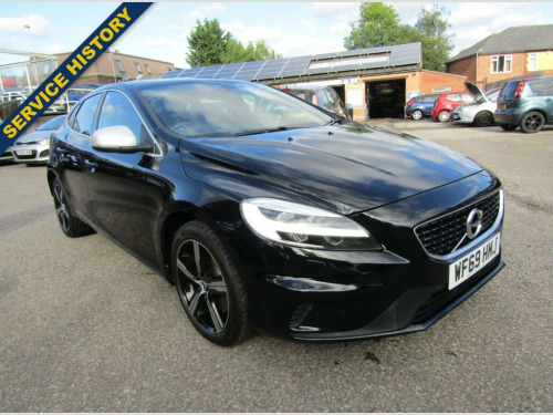 Volvo V40  2.0 T2 R-Design Edition Hatchback 5dr Petrol Manua