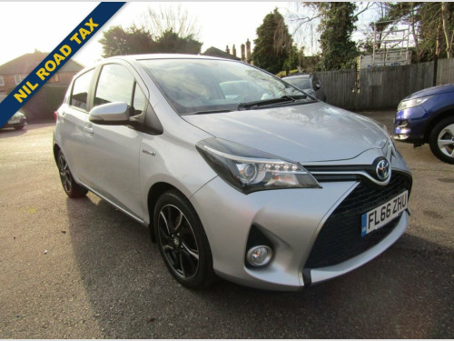 Toyota Yaris  1.5 VVT-h Design Hatchback 5dr Petrol Hybrid E-CVT