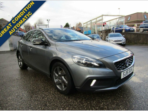 Volvo V40  1.6 D2 Lux Hatchback 5dr Diesel Powershift Euro 5  