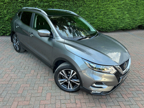 Nissan Qashqai  1.3 DIG-T N-Connecta