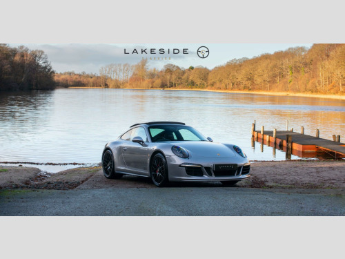 Porsche 911  3.8 991 Carrera 4 GTS 