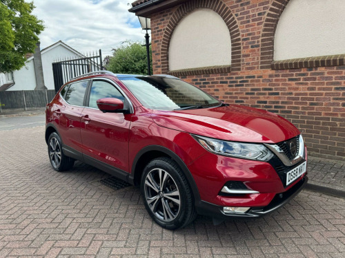Nissan Qashqai  1.2 DIG-T N-Connecta Euro 6 (s/s) 5dr