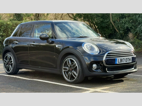 MINI Hatch  1.5 Cooper Auto Euro 6 (s/s) 5dr