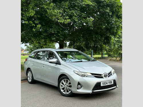 Toyota Auris  1.6 V-Matic Icon Touring Sports Euro 5 5dr
