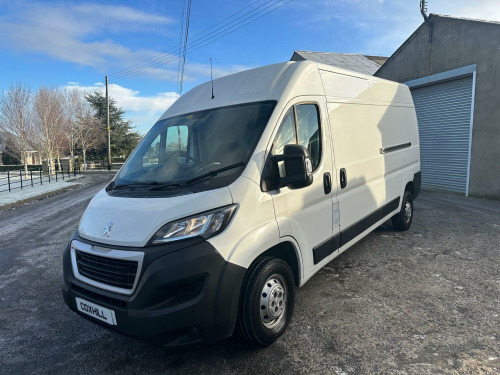 Peugeot Boxer  2.2 BlueHDi 335 Professional