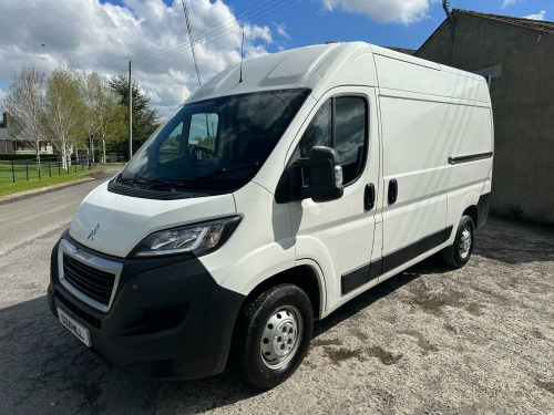 Peugeot Boxer  2.2 BlueHDi 335 Professional