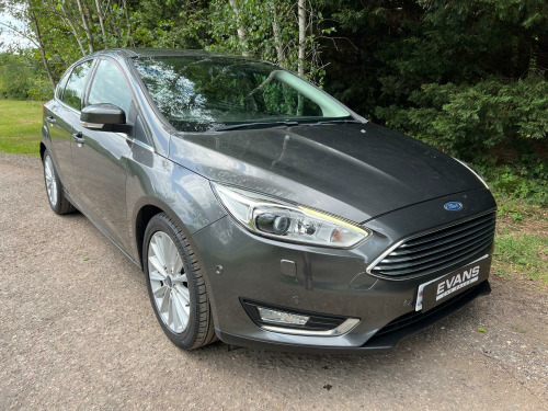 Ford Focus  1.0 T EcoBoost Titanium X