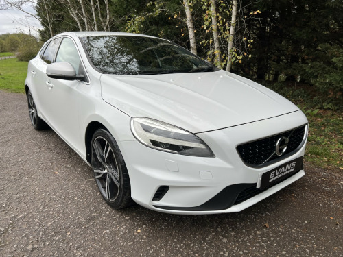 Volvo V40  2.0 R-Design Pro T3 