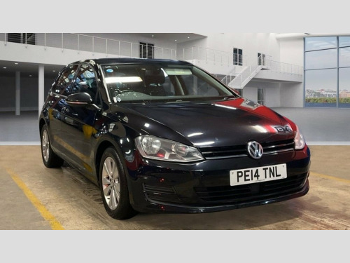 Volkswagen Golf  2.0 SE TDI BLUEMOTION TECHNOLOGY 5d 148 BHP