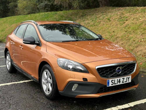 Volvo V40  1.6 D2 SE Nav Hatchback 5dr Diesel Powershift Euro