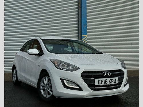 Hyundai i30  1.6 CRDi Blue Drive SE Hatchback 5dr Diesel Manual