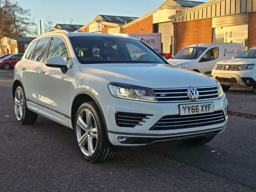 Volkswagen Touareg  3.0 TDI V6 BlueMotion Tech R-Line Plus SUV 5dr Die