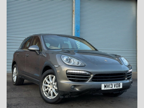 Porsche Cayenne  3.0 TD V6 SUV 5dr Diesel Tiptronic 4WD Euro 5 (s/s