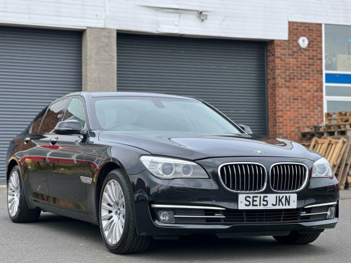 BMW 7 Series  3.0 730D SE 4d 255 BHP BLUETOOTH + DAB RADIO + SAT