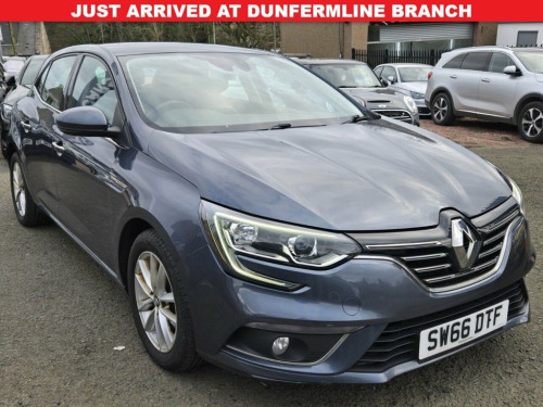 Renault Megane  1.2 TCe Dynamique Nav Hatchback 5dr Petrol Manual 
