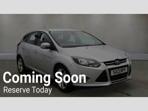 Ford Focus  1.6 Zetec Hatchback 5dr Petrol Powershift Euro 5 (