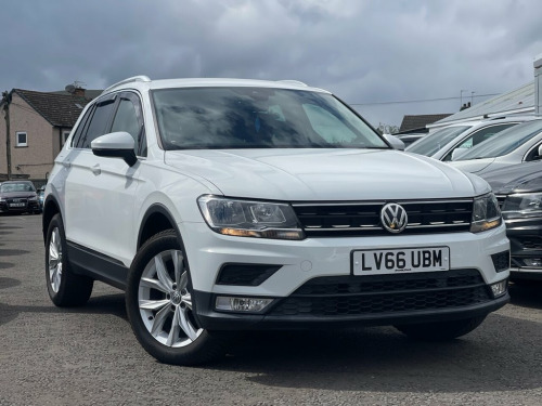 Volkswagen Tiguan  2.0 TDI BlueMotion Tech SE Navigation SUV 5dr Dies