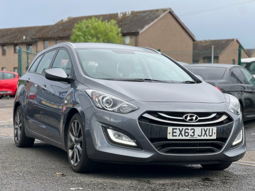 Hyundai i30  1.6 CRDi Blue Drive Active Tourer 5dr Diesel Manua