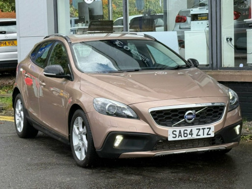 Volvo V40  1.6 D2 Lux Hatchback 5dr Diesel Manual Euro 5 (s/s
