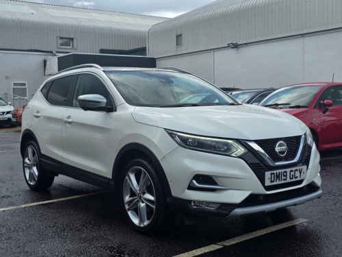 Nissan Qashqai  1.3 DIG-T N-Motion SUV 5dr Petrol Manual Euro 6 (s