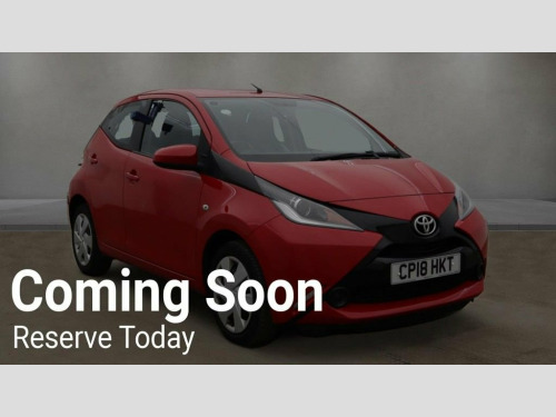 Toyota AYGO  1.0 VVT-i x-play Hatchback 5dr Petrol x-shift Euro