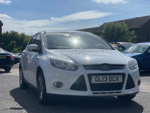 Ford Focus  1.6 Zetec Hatchback 5dr Petrol Manual Euro 5 (105 