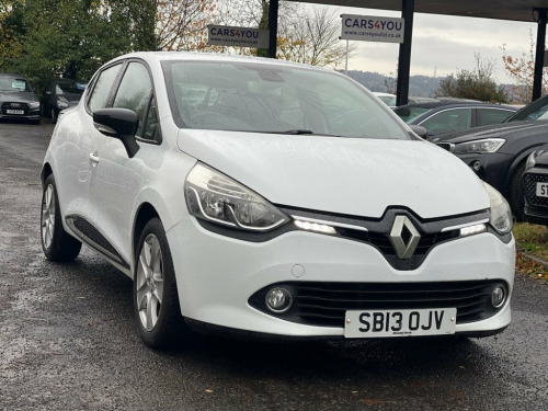 Renault Clio  1.2 16V Dynamique MediaNav Hatchback 5dr Petrol Ma 