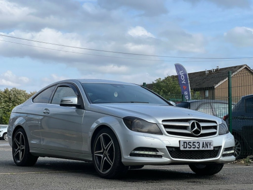 Mercedes-Benz C-Class C220 2.1 C220 CDI Executive SE Coupe 2dr Diesel G-Troni