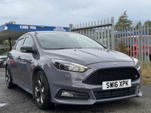 Ford Focus  2.0T EcoBoost ST-3 Hatchback 5dr Petrol Manual Eur