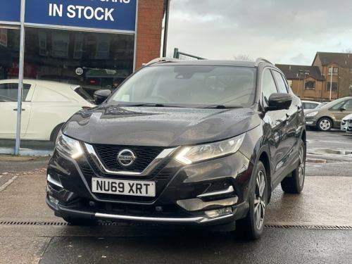Nissan Qashqai  1.3 DIG-T N-Connecta SUV 5dr Petrol DCT Auto Euro 