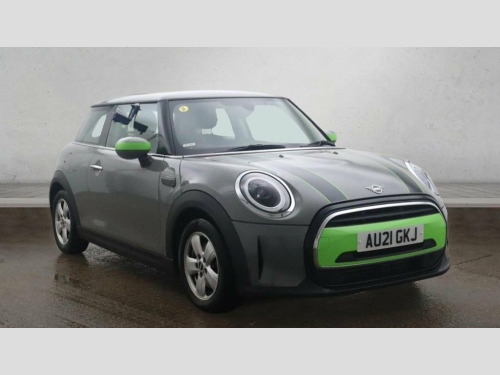 MINI Hatch  1.5 Cooper Classic Hatchback 3dr Petrol Manual Eur
