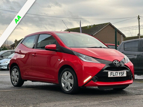 Toyota AYGO  1.0 VVT-i x-play Hatchback 5dr Petrol Manual Euro  