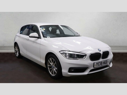 BMW 1 Series  1.5 118i SE Business Hatchback 5dr Petrol Auto Eur 