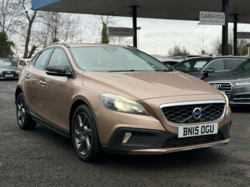 Volvo V40  1.6 D2 Lux Nav Hatchback 5dr Diesel Powershift Eur 
