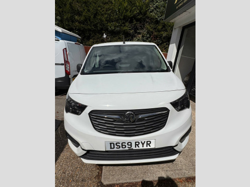 Vauxhall Combo  1.6 Turbo D 2300 Sportive