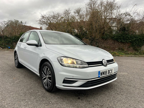 Volkswagen Golf  1.0 TSI SE Nav