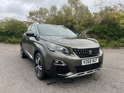 Peugeot 3008 Crossover  1.2 PureTech Allure