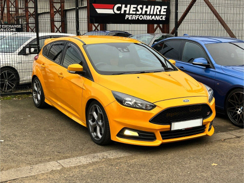 Ford Focus  2.0 T EcoBoost ST-2 5dr - Dreamscience Exhaust+300Bhp+Camera+Sync+Lane Assi