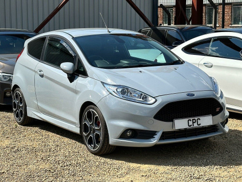 Ford Fiesta  1.6 T EcoBoost ST-200 3dr - Reverse Cam+Park Sens+Advanced Key+Heated Recar