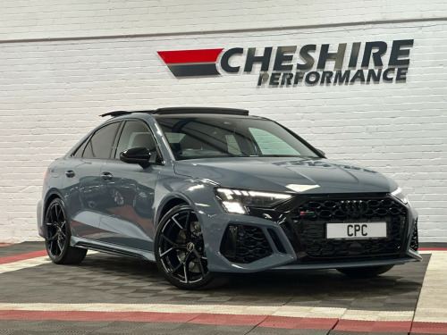 Audi RS3  2.5 TFSI Vorsprung PANORAMIC+BANGOLUFSEN+HUD+ELECDIFF+KAMORAGREY+CARPLAY+HU