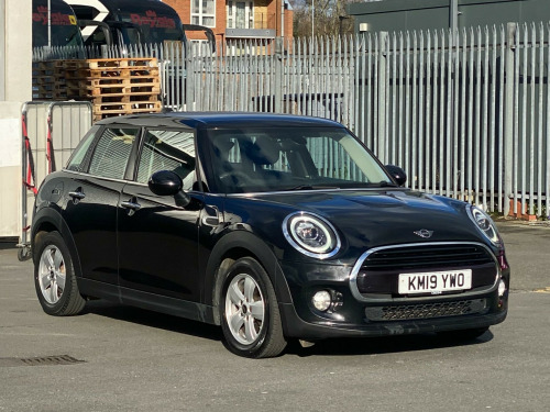 MINI Hatch  1.5 Cooper Classic Euro 6 (s/s) 5dr