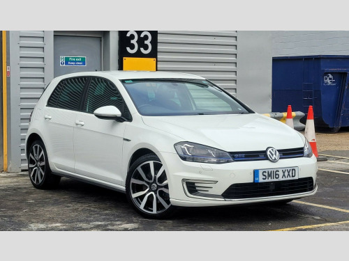 Volkswagen Golf  1.4 TSI GTE Nav DSG Euro 6 (s/s) 5dr